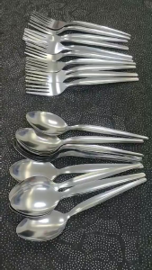 12PCS STAINLESS STEEL SPOON AND FORK 1.5MM / THICK CUTLERY SET / KUTSARA AT TINIDOR (55S/F)