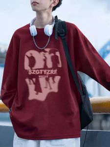 เสื้อยืดแขนยาวผู้ชายผ้าฝ้ายแท้พิมพ์ลายตัวอักษรสไตล์อเมริกัน เสื้อเชิ้ตทรงหลวมสำหรับฤดูใบไม้ผลิและฤดูใบไม้ร่วง