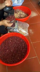 Máy bóc vỏ lụa lạc vỏ đậu tương đậu nành.... với năng suất 60 kg/h