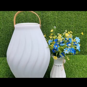 Đèn LED Loa Bluetooth Trang Trí Ban Công Và Hồ Bơi
