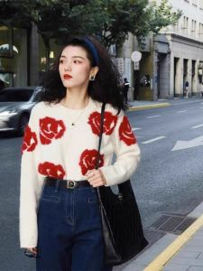 Elegant White Knitted Rose Flower Sweater Womens Early Autumn Fashion Unique French Atmosphere Dry Rose Petal Knitwear