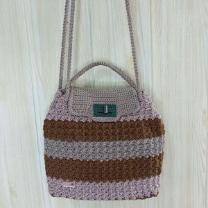 tas rajut bahu wanita