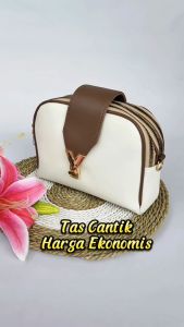 Tas Selempang Wanita Wrislet Yagumi 3 Ruang Tali Lebar Bahan Kulit Sintetis