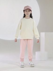 <906> เสื้อสเวตเตอร์ไฮสตรีทแบบพิเศษสำหรับแม่ลูกแบบใหม่น่ารักสายรุ้งชุดแม่ลูกครอบครัวสามคนเสื้อทรงหลวมแฟชั่น