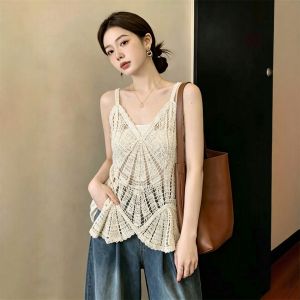 Lace-up V-neck Slimming Sleeveless Blouse