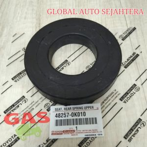 Tatakan Per Keong Belakang Innova Original / Karet Ganjal Atas