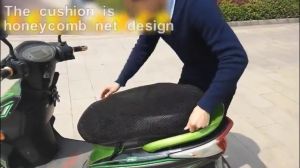 Sarung Jok Sepeda Motor Jaring 3D Bersirkulasi Antiselip Aksesori Bantalan Sarung Jok Skuter Sepeda Motor Semua Musim