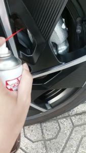 Chai xịt vệ sinh bố thắng phanh xe cao cấp BRAKE 500ml loại trừ bẩn dầu dơ hiệu quả.