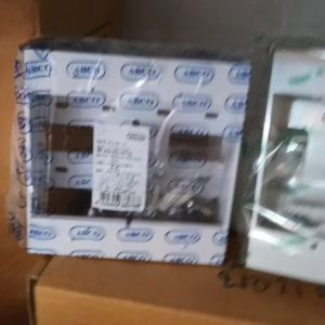 บ็อกลอย กล่องลอย 4×4 สี่เหลี่ยม สีขาว ใส่สวิตช์ ปลั๊ก ใส่ได้กับหน้ากากไฟทุกยี่ห้อ บล็อก ติดผนัง