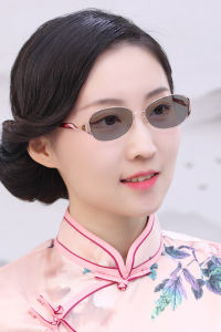 Photochromic Reading Glasses for Women Metal Half Frame Computer Readers Anti UV/Eyestrain/GlareStylish Presbyopia Eyeglasses