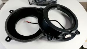 Mazda: Đế đệm loa / Dưỡng loa cánh 3 chân và 4 chân loại tròn cho dòng xe Mazda liền giắc zin