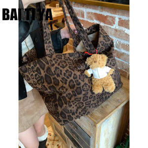 Fall 2025 Large Capacity Retro Leopard Print Tote Bag Womens Fashionable Commuter Single Shoulder Bag Commuter Bag