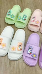 (HCM) Dép bánh mì sticker 3D hoạt hình Gấu Hoa cute (Form nhỏ) DL263 Dép quai ngang nữ siêu nhẹ chống nước thời trang