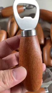 Dụng cụ mở nắp chai cán gỗ cao cấp sang trọng -CTG