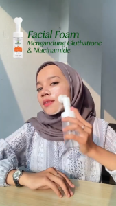 Merlot 4 in 1 Bright Booster Paket Skincare Lengkap – Serum Pencerah Wajah Sunscreen SPF40 Toner Facial Wash | Skincare Mencerahkan & Glowing + Free Micellar Water