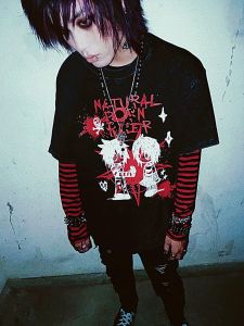 เสื้อยืดแขนสั้นทรงหลวมสำหรับผู้ชายและผู้หญิง BIZZCUT Emo วัฒนธรรมย่อย แฟชั่นฤดูใบไม้ร่วง 2023 ผ้าฝ้ายระบายอากาศได้ดี