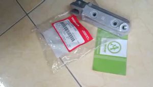 1 CẶP GÁC CHÂN TRƯỚC WINNER X ZIN HONDA