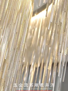 Lampu Gantung Ruang Tamu Kristal: Tips Memilih Lampu Hias Gantung Mewah