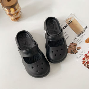 น่ารัก รองเท้า Mary Jane Hole Hole ผู้หญิง ฤดูร้อน สไตล์ใหม่ ลำลอง ระบายอากาศได้ดี รองเท้าแตะแพลตฟอร์มแบบสวมวัสดุ EVA รองเท้าชายหาด