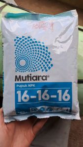PUPUK MUTIARA 1 KG PUPUK NPK 16-16-16 MEROKE