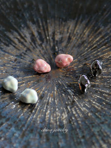 Touko Baroque Ceramic Cloud Ear Studs Womens Gentle Elegant Fashion Jewelry Original Design Mixed Material Star/Planet/Cosmos Pattern