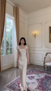 Đầm Lụa Cổ Vuông Có Tay Nhẹ Nhàng 1 Lớp Không Mút Không Dây Kéo Form Dài Dự TiệcVáy Lụa Queen Óng Ánh Sang Chảnh Tôn Dáng