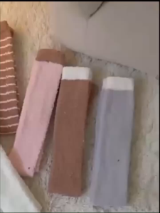 Tất Lông Siêu Dễ Thương Với Thiết Kế Sọc Vằn Cùng Nhiều Màu Sắc Tha Hồ Cho Chị Em Lựa Chọn Để Phối Đồ Xinh