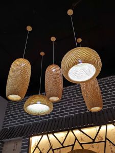 โคมระย้าไม้ไผ่ทอมือ โคมไฟแขวน วัสดุไม้ไผ่ สีธรรมชาติ สไตล์ยี่ปุ่น สำหรับตกแต่งร้านอาหาร โรงแรม E27