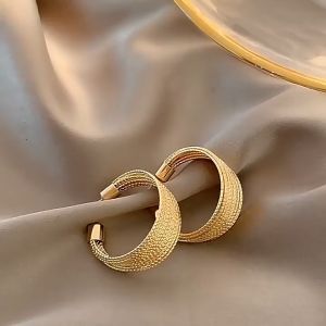 100% Original 18k Legally Pawned Saudi Gold Aesthetics European and American exaggerated design ear loops for women hypoallergenic non tarnish Suitable for women with sensitive ears