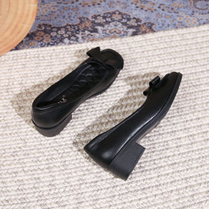 รองเท้าคัชชูส้นหนาหัวเหลี่ยมรองเท้าผู้หญิงติดโบว์ส้นกลางรองเท้าทำงานพื้นนิ่มหนังนิ่มสีดำไม่เหนื่อยเป็นเวลานาน