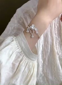 Bestella💗Gelang bunga plum sederhana dan segar/gelang dapat disesuaikan/gelang serbaguna