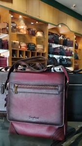 Tas Kerja Selempang Laki laki/ Working Sling Bag Kulit Sapi asli Karl Sangkoni MJ - TP 1204