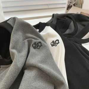 เสื้อยืดคอกลมแขนยาวผู้หญิง ทรงหลวม ผ้าขนแกะเย็บปักลาย แขนยาว ทรงหลวม แขนยาว ฤดูใบไม้ร่วง ฤดูหนาว เสื้อชั้นใน