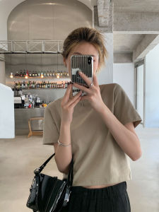 เสื้อยืดคอกลมแขนสั้นทรงหลวมสำหรับผู้หญิงในช่วงฤดูร้อน สีสันสดใส ทรงหลวม แขนสั้น ทรงเข้ารูป ผ้าฝ้ายผสมโพลีเอสเตอร์