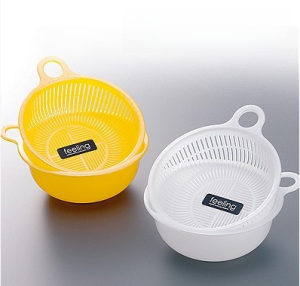Mini Kitchen Vegetable Fruit Plastic Draining Basket Inomata Model 0549 Storage Organizer for Home Use Fruit Bowl Dish