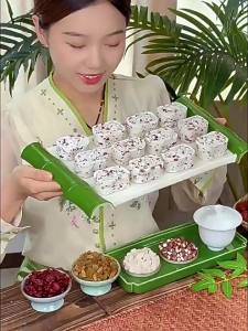 Bánh Hạt Dưa và Mứt Goji