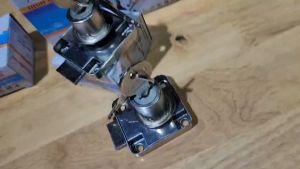 Ổ khóa cửa gỗ Ổ khóa tủ gỗ Khóa cửa cao cấp chắc chắn Ổ Khoá Vuông Tủ Ngăn Kéo XIAOBOSHI (LOẠI TỐT) khoé lỗ 19-21ly- Cửa Hàng Nam
