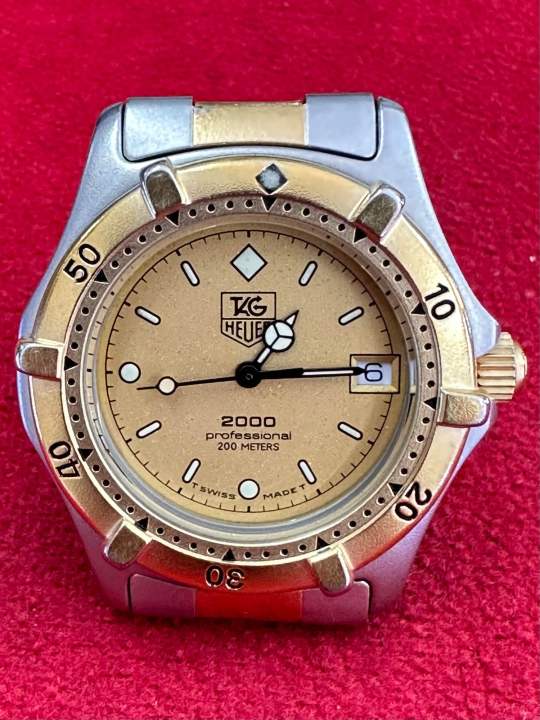 TAG HEUER professional 200 Meters Quartz 2000