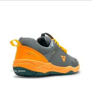 Sepatu Olahraga Wanita Size 36 - 40. Sepatu Badminton YNX Velo 100