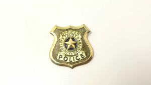 Disney | Zootopia Zootropolis Metal Badge Brooch Judy Hopps Police Pin for Women Men Lapel Pin Jewelry * 