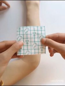 50Pcs Medical Tape Waterproof Clear Bandage Wound Dressing Fix Elastic Retaining Straps