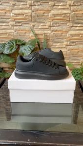 SEPATU SNEAKERS PRIA CASUAL ALEXSANDER MCQUEEN FULL BLACK BNIB MADE IN ITALY PREMIUM IMPORT TERBARU 40-44