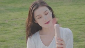 Portable Mini Fan 2000mAh Pocket Hand USB Rechargeable Cooling Foldable Whisper Quiet Led Light Handheld Fans with Power Bank/Flashlight/Fragrance