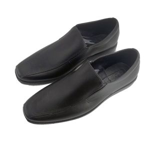 Splashers Shuta/Logic water proof rubber (goma) white nursing shoes