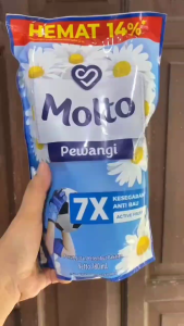MOLTO Pewangi Refill 780-765 ML - Pewangi Pakaian