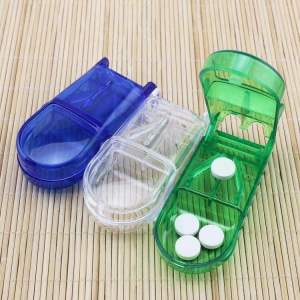 ✴️Ship Within 24H✴️ Portable Medicine Pill Cutter 切药刀药盒 切药器 分药器