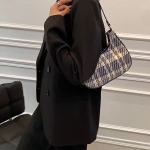 MAZO กระเป๋าถือ กระเป๋าสะพายไหล่ ทรงพระจันทร์เสี้ยว เรียบง่าย สําหรับสตรี พร้อมส่ง