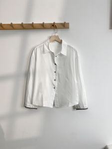 เสื้อเชิ้ตผู้หญิงแขนยาวสีน้ำเงินสไตล์เกาหลี ทรงตรง ผ้าฝ้าย 100% ฤดูใบไม้ผลิ ปี 2025 กระดุมคอโปโล ทรงปกติ