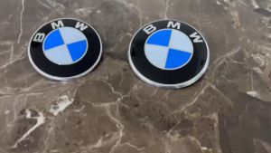 1 chiếc logo biểu tượng sau xe ô tô xe hơi BMW74 Đường kính 74mm