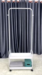 ราวเเขวนเสื้อผ้า ราวมินิมอล ราวตากผ้า ราวแขวนเสื้อ ราวแขวนผ้า พร้อมตะกร้า มีล้อเคลื่อนย้ายสะดวก ง่ายต่อการเคลื่อนย้าย ชั้นวางของ+แขวนกระเป๋า โครงเหล็ก